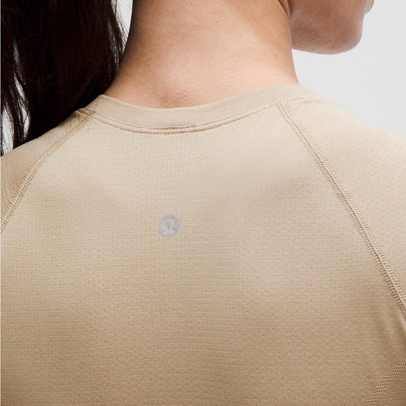 lululemon Sheer Oak Short Sleeve swiftly tech crop - Picture 11 of 11